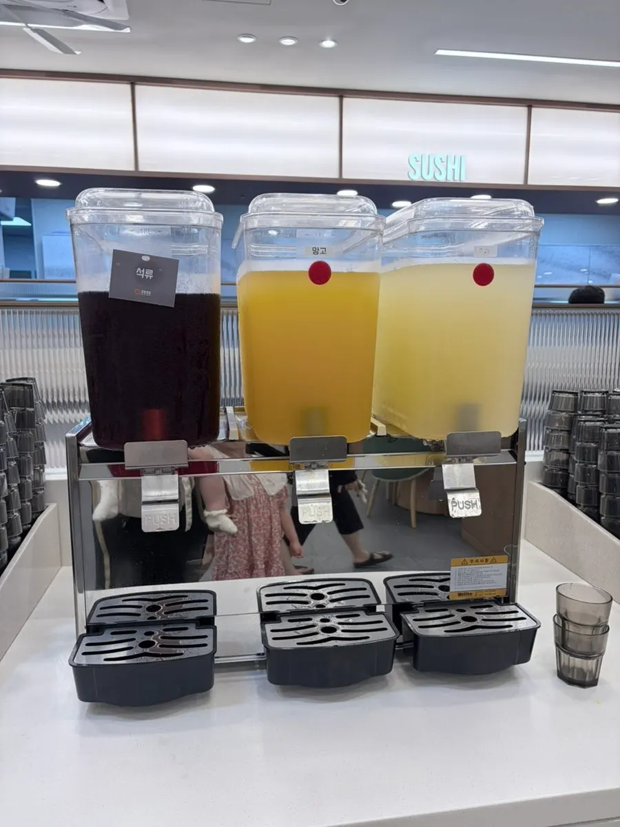 Drink zone with soft drinks and coffee
