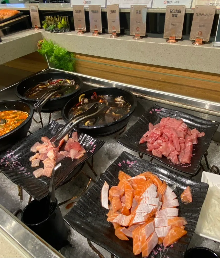 Norwegian fresh salmon sashimi corner at Nowon branch