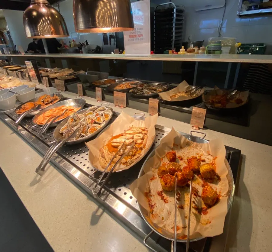 Meat dishes at the roast and hot food corner