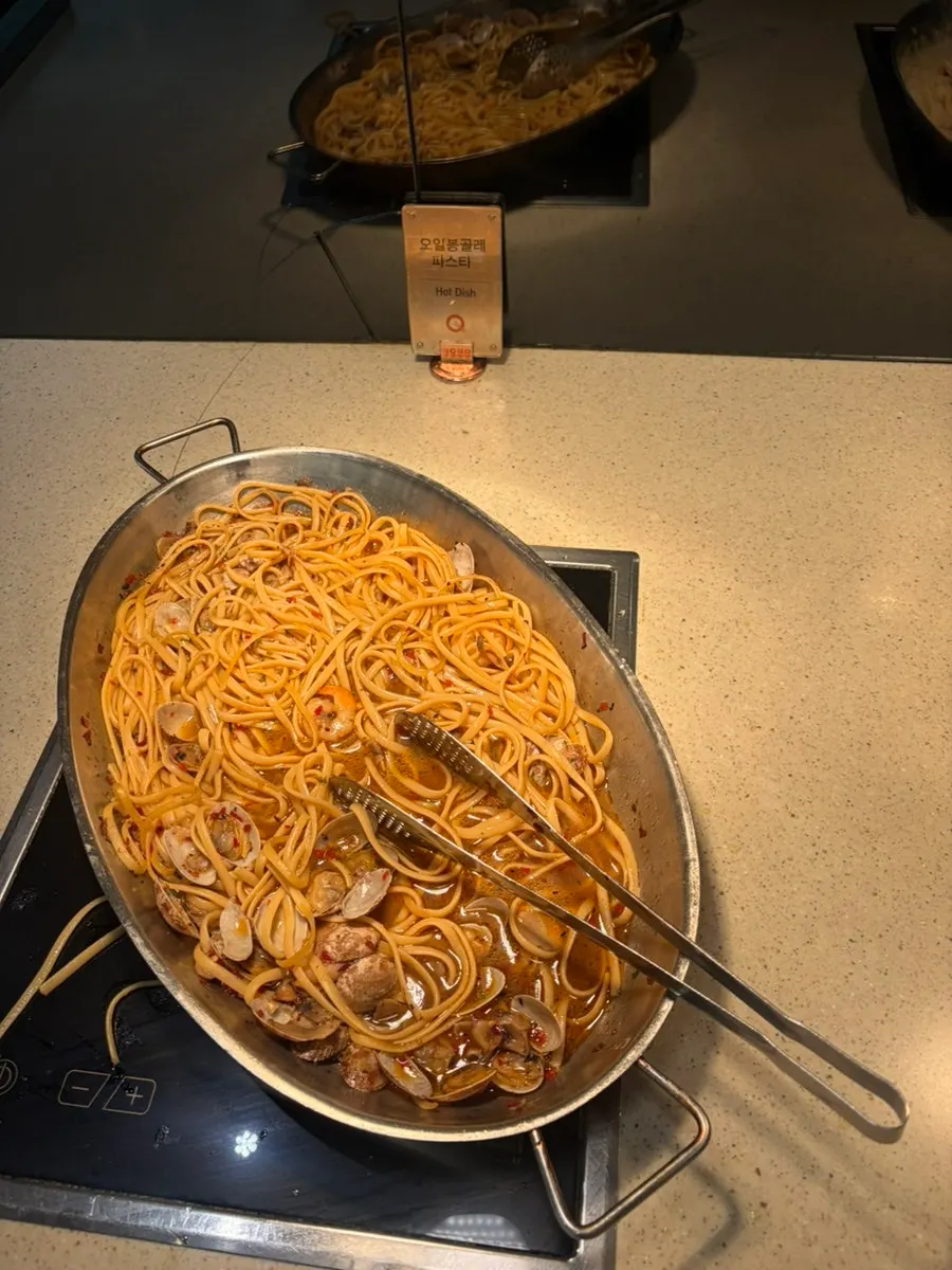 Pasta corner featuring Ungjin red snow crab pasta