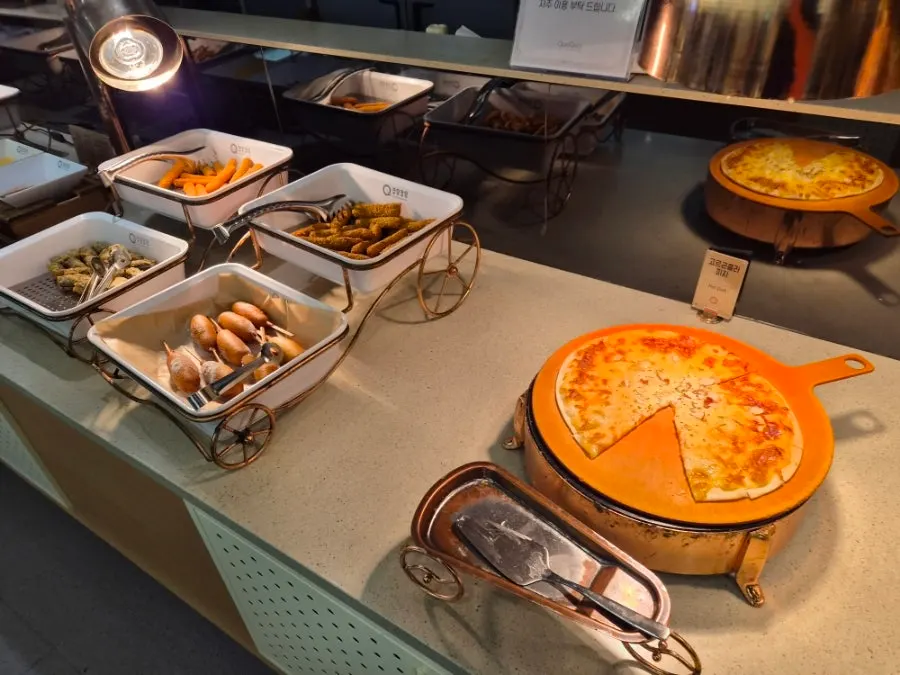Tray of buffet fried foods