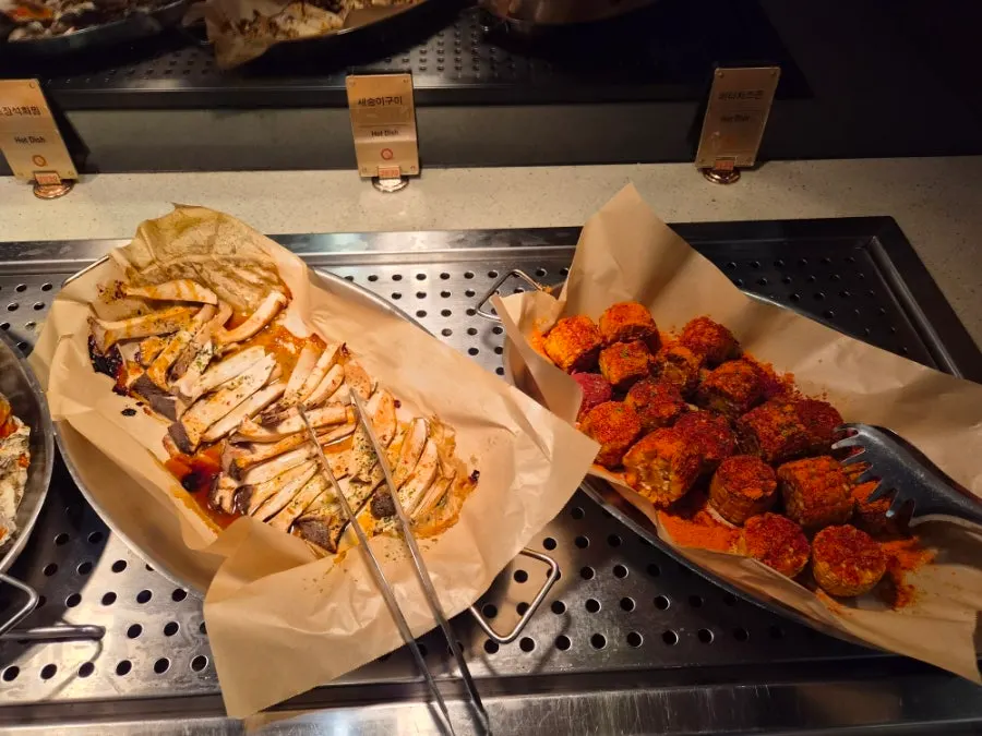 Warm dishes at the hot food corner