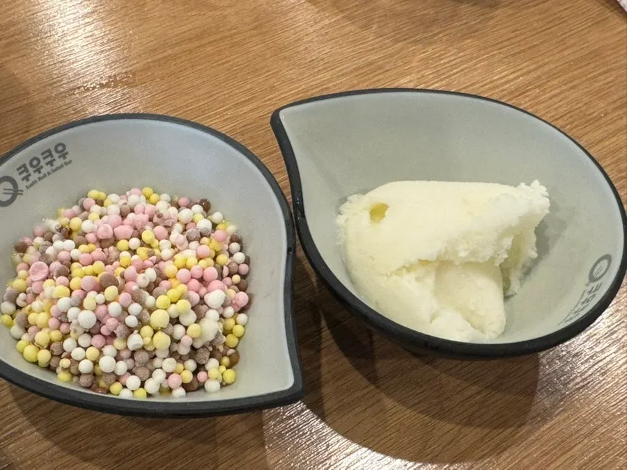 牛乳にエスプレッソを入れて作ったラテ