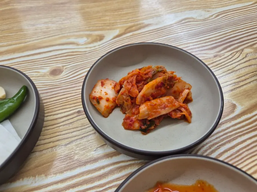 금수돼지국밥에서 마무리한 식사 장면