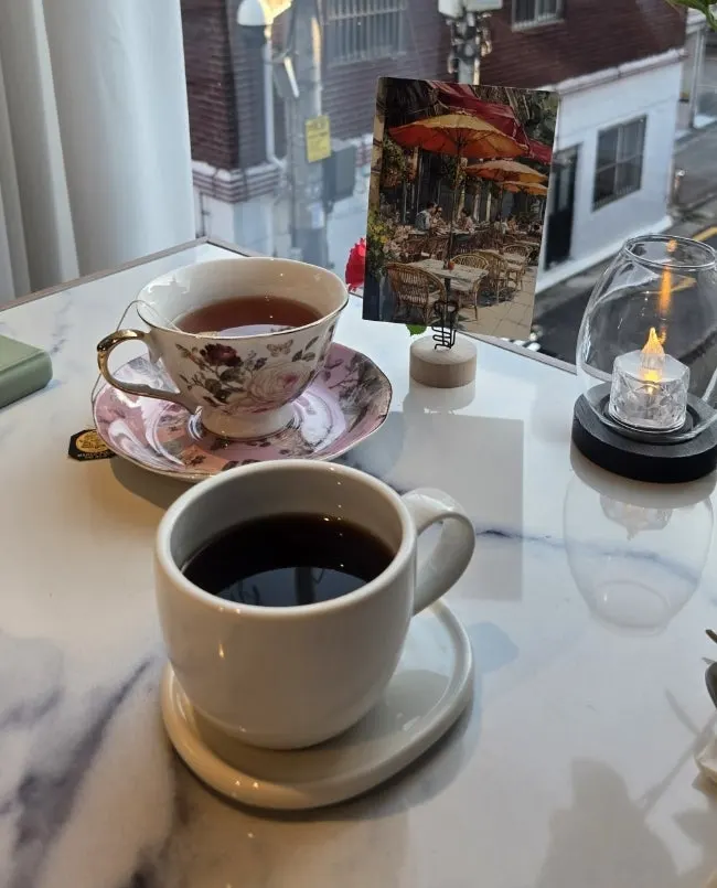 Drip coffee and Marco Polo black tea after the meal