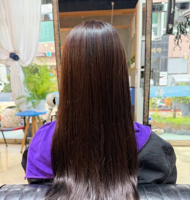 Hair finished in chocolate brown after coloring