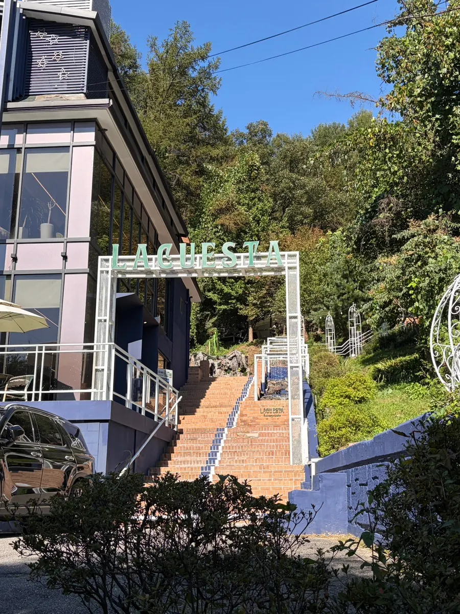 Exterior of La Cuesta, visited as a family outing