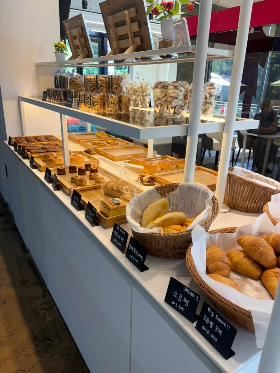 Bakery corner at La Cuesta with various breads