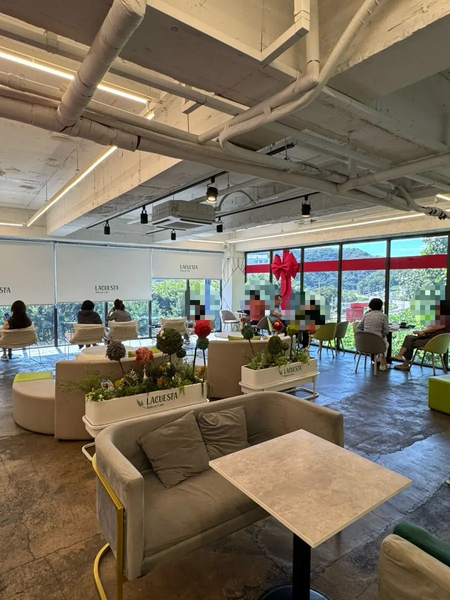 Spacious seating at La Cuesta spanning up to the 2nd floor