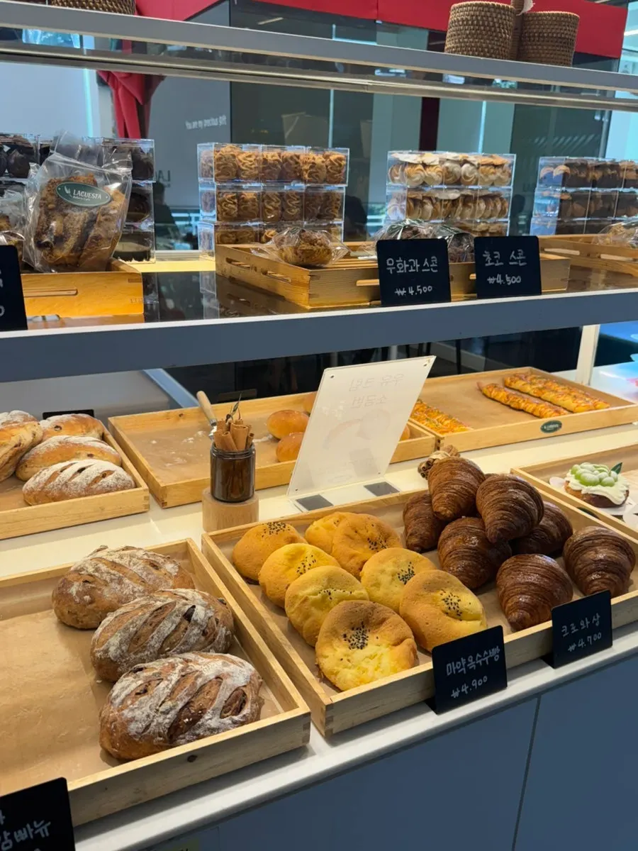 Dessert display corner at La Cuesta