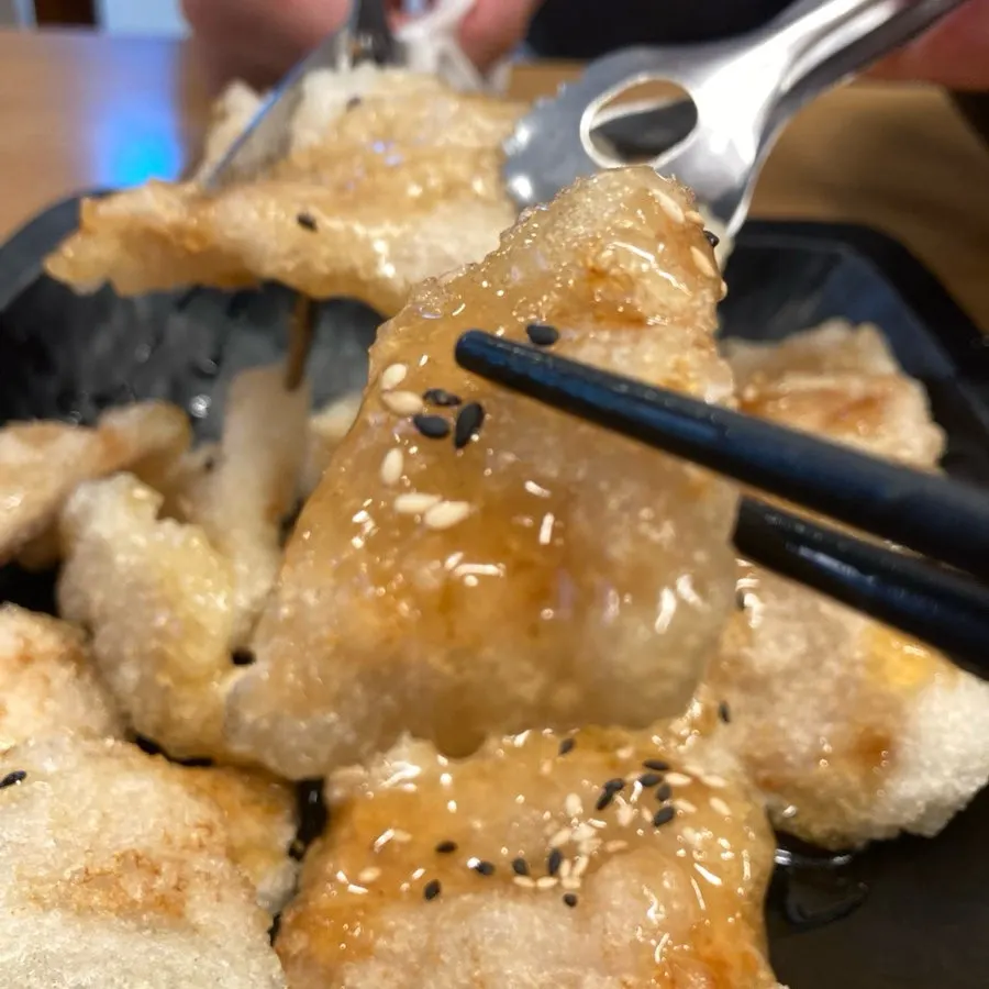 Freshly fried mini guobaorou