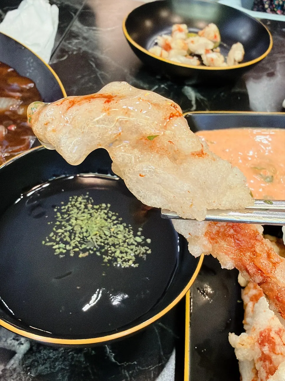 糖醋肉搭配的鹽味醬、基本醬、美乃滋醬