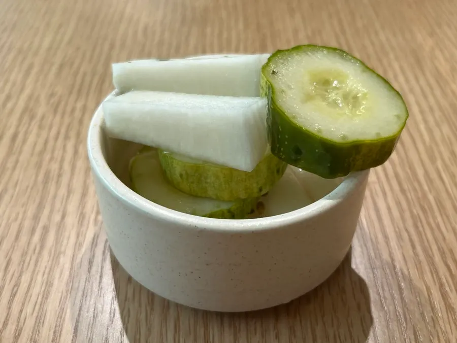 무와 오이로 만든 피클