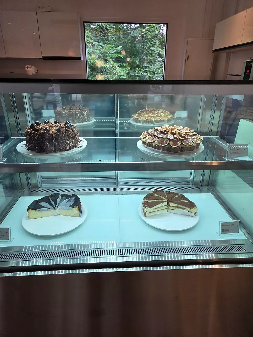 Freshly made kirsch forêt noire cake