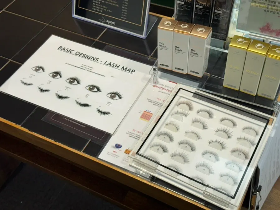 Preparing for a lash extension treatment at Lash Doll's Munjeong Station branch
