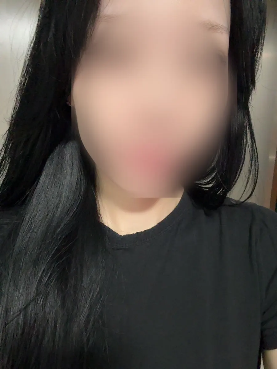 Before-and-after selfie comparison of the LED lash extensions