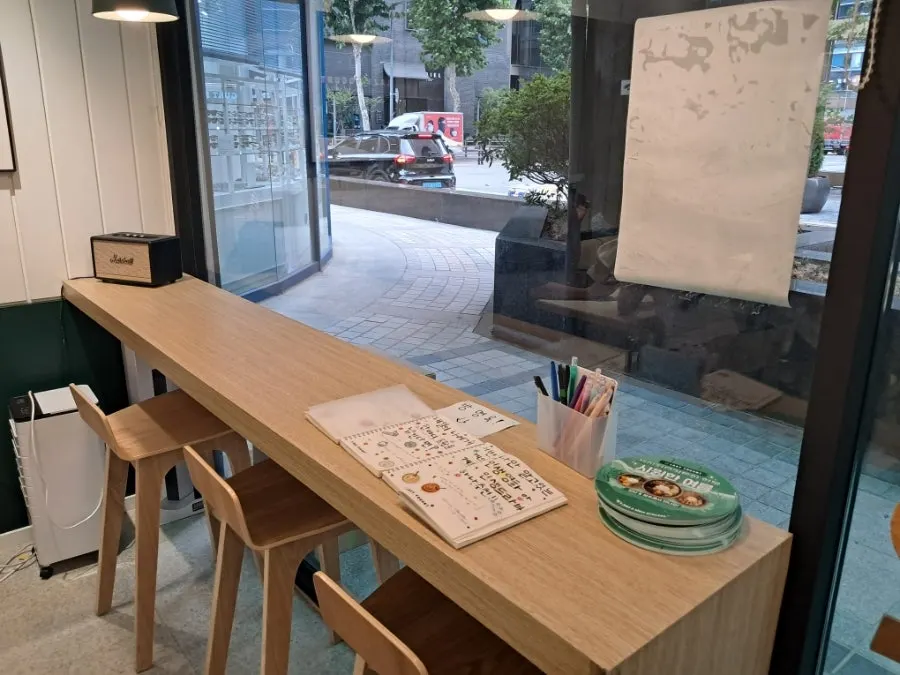 The café space with acai bowls, fruit bowls and other varied menu items