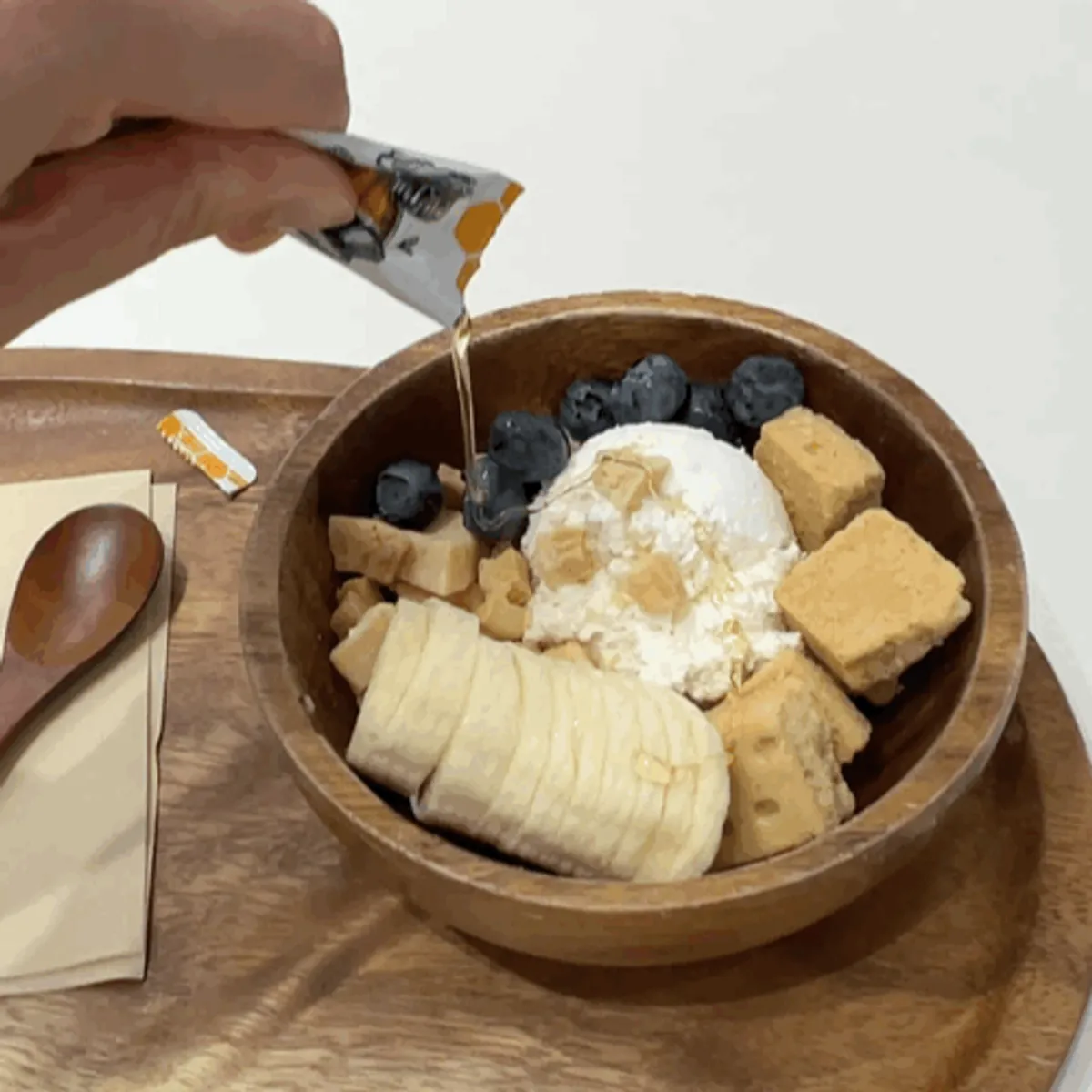 Close-up of the Granny Single Greek yogurt