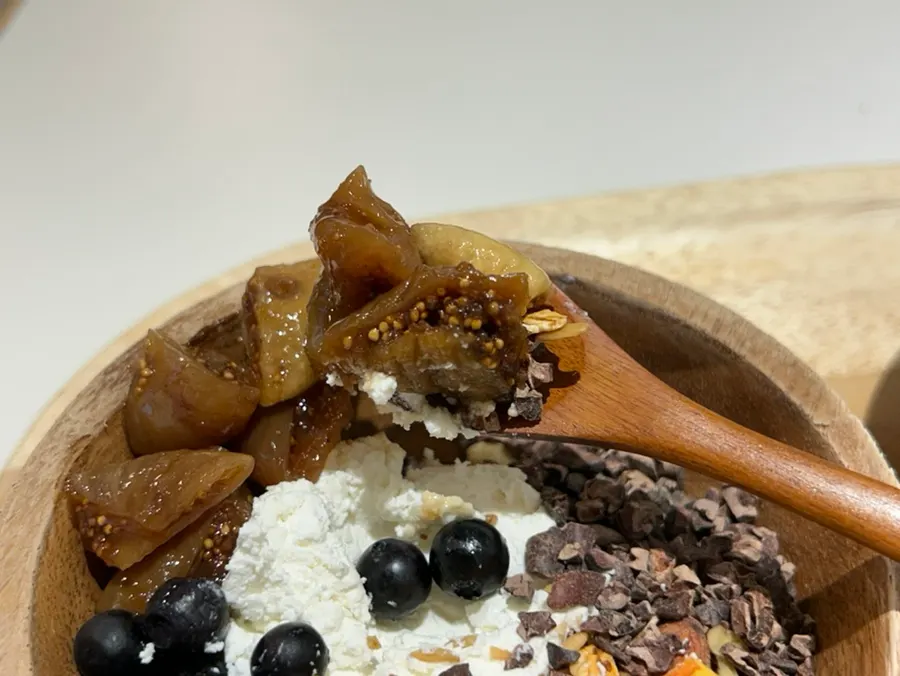 A spoonful of thick Greek yogurt