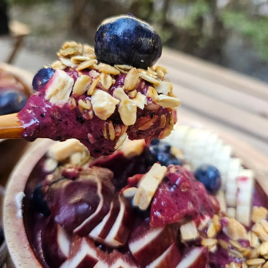 Acai bowl with an acai berry base
