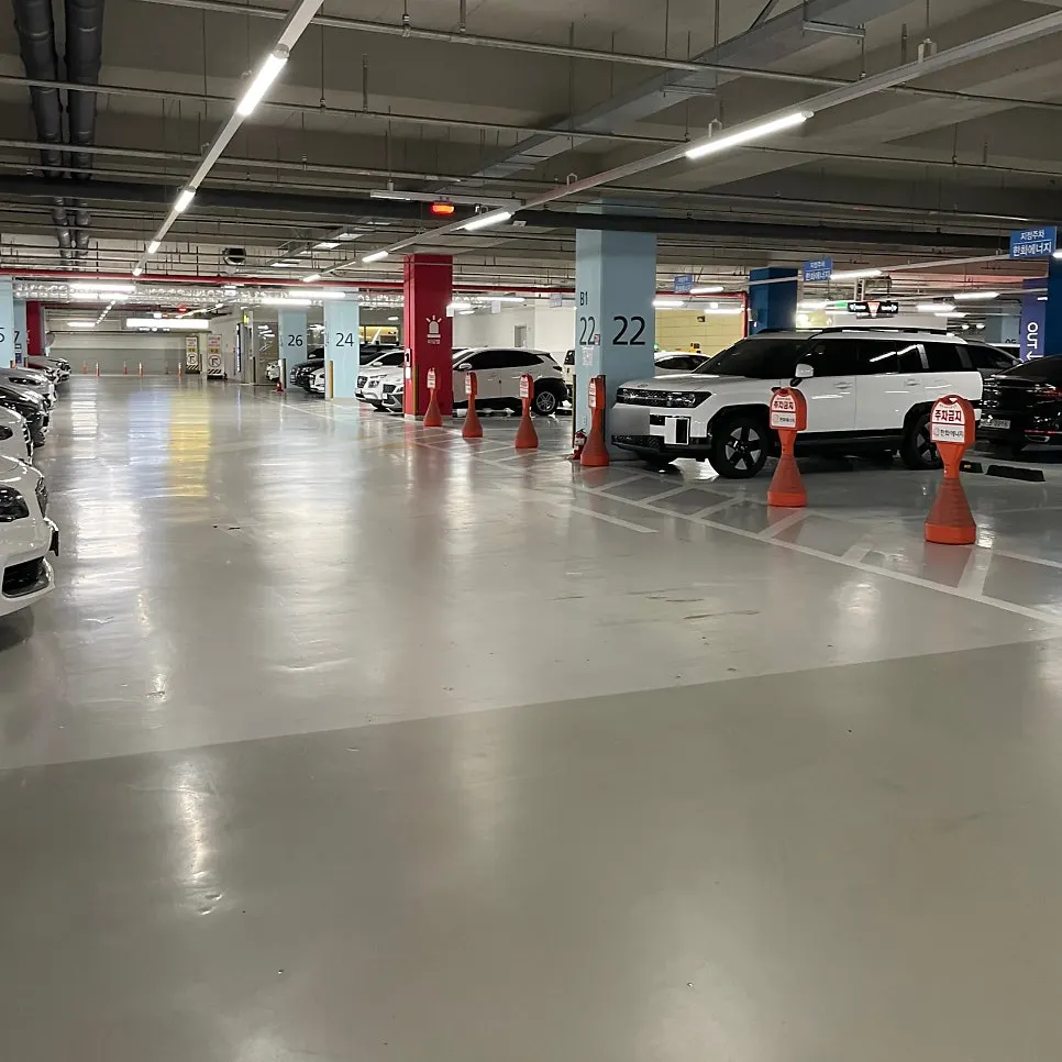Entrance to KT&G Sejong Tower underground parking lot
