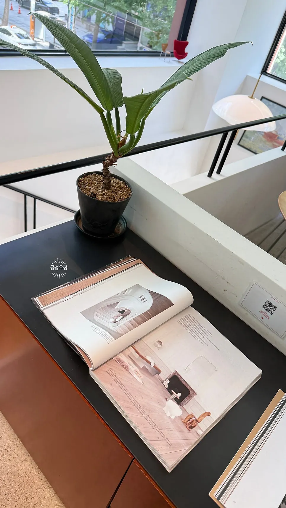 Furnished space on the 3rd floor of Lemangdoré