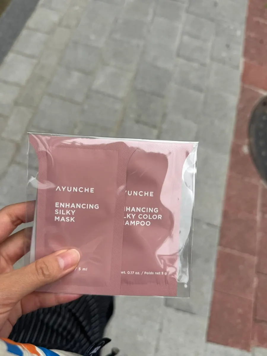 Ayunche shampoo and treatment samples given as a gift