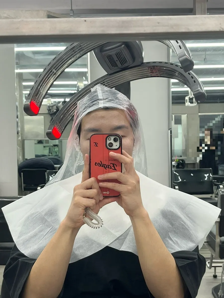 호일펌 곱슬을 정리하는 연화 작업