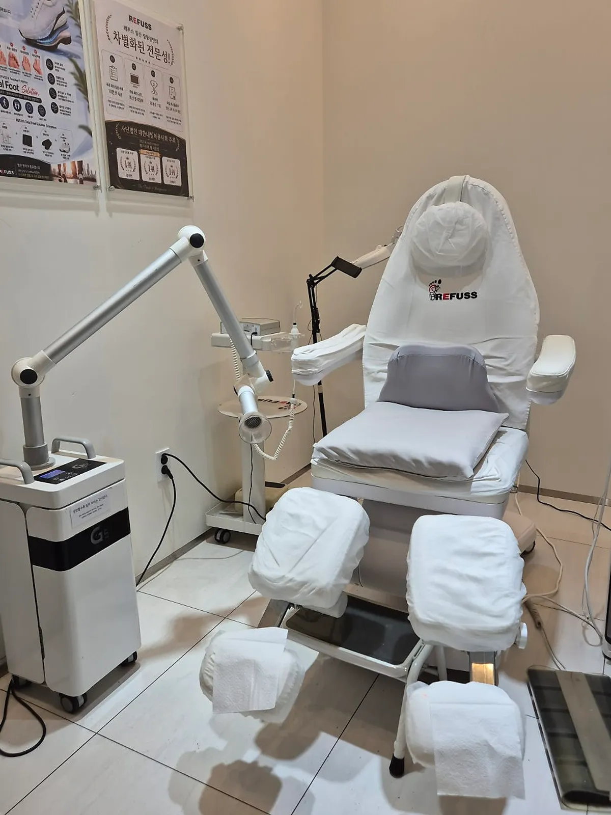 Private treatment room for ingrown toenail care