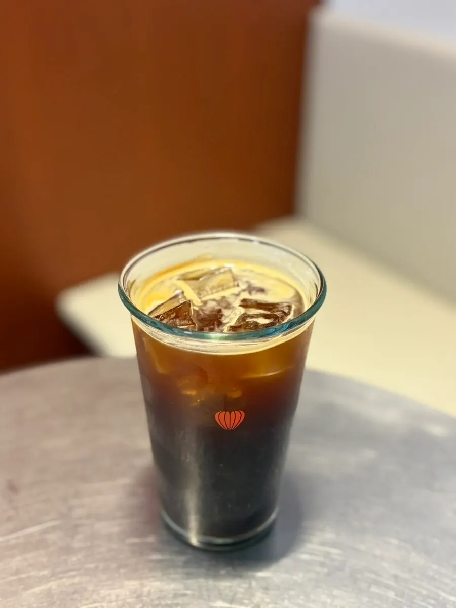 Iced americano brewed with Noir beans