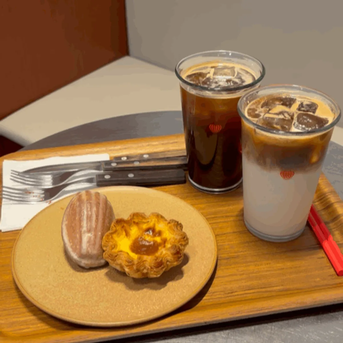 Coffee and dessert on a table in the quiet café