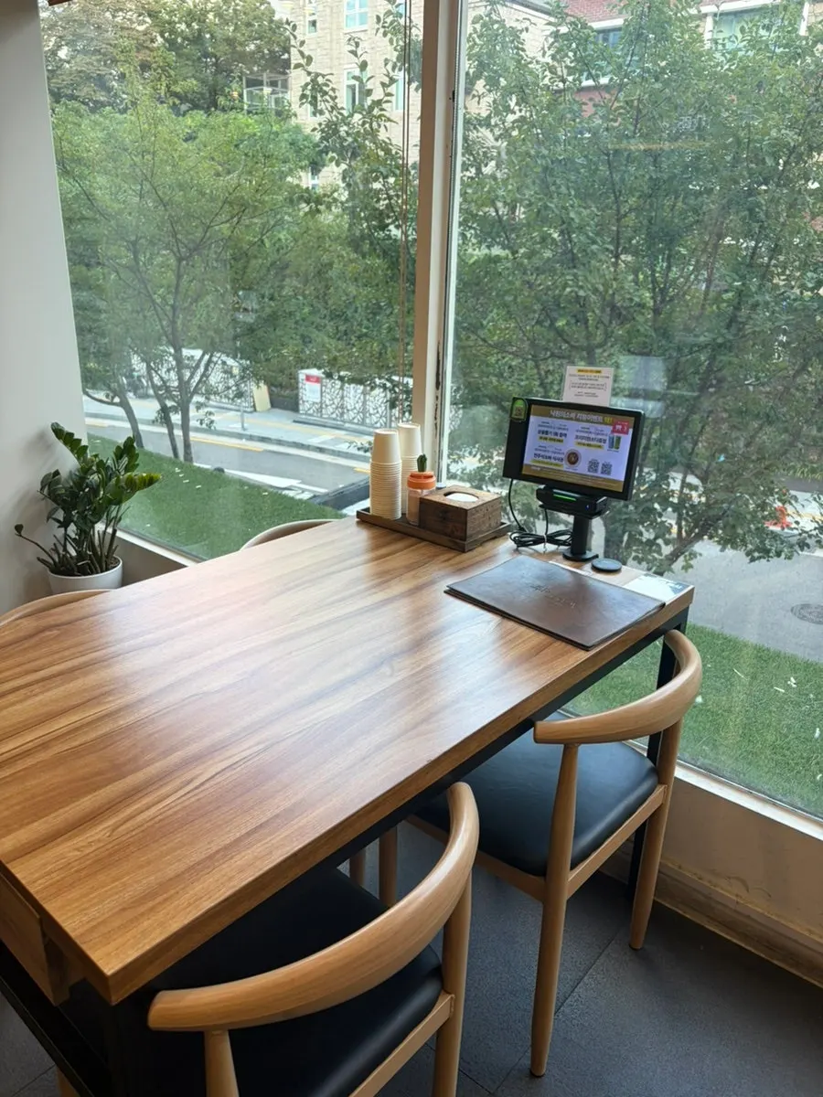 가족이 식사한 낙원의소바 테이블 자리