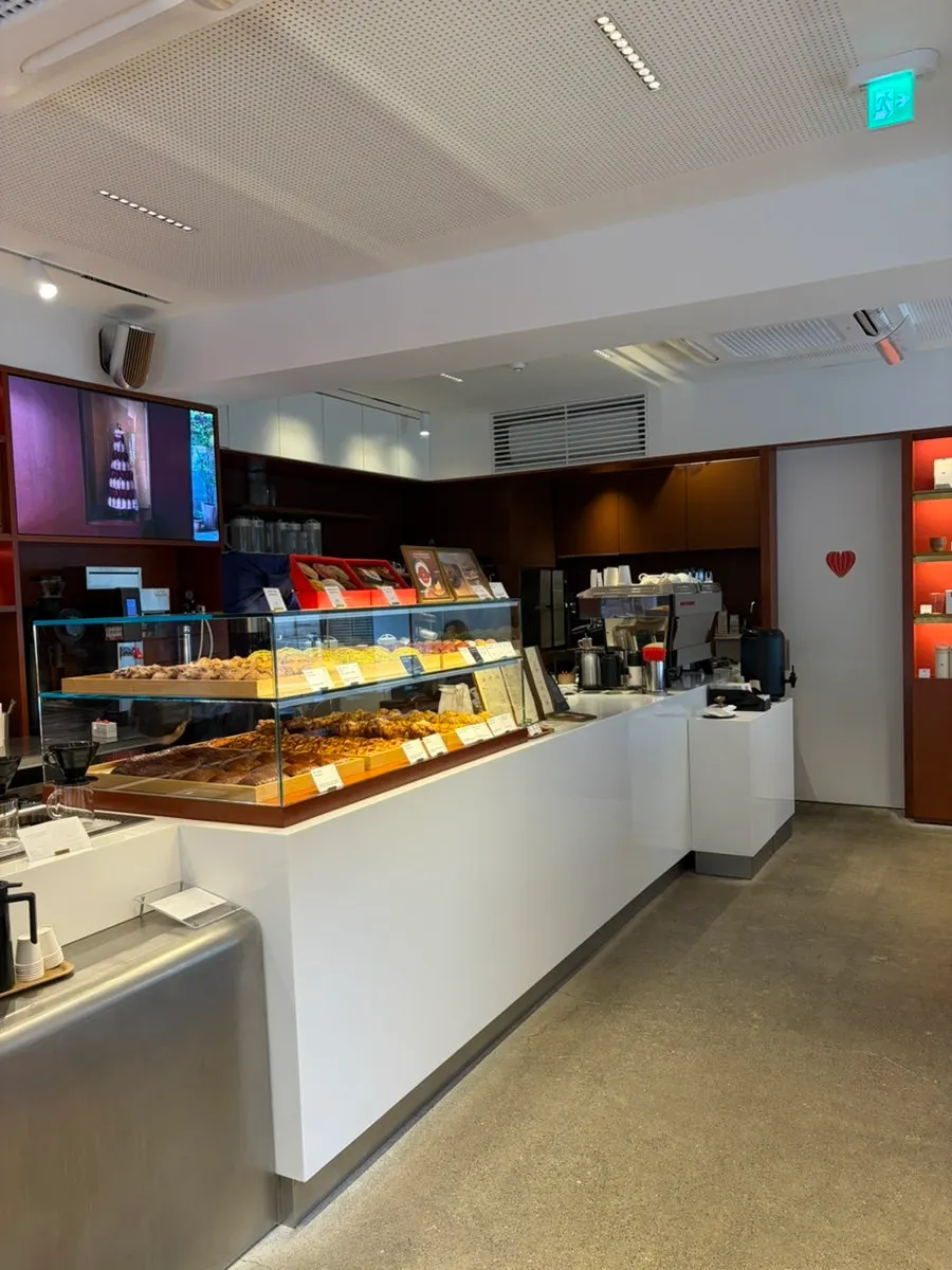 View of the 1st-floor ordering area at Lemangdoré Gwanghwamun