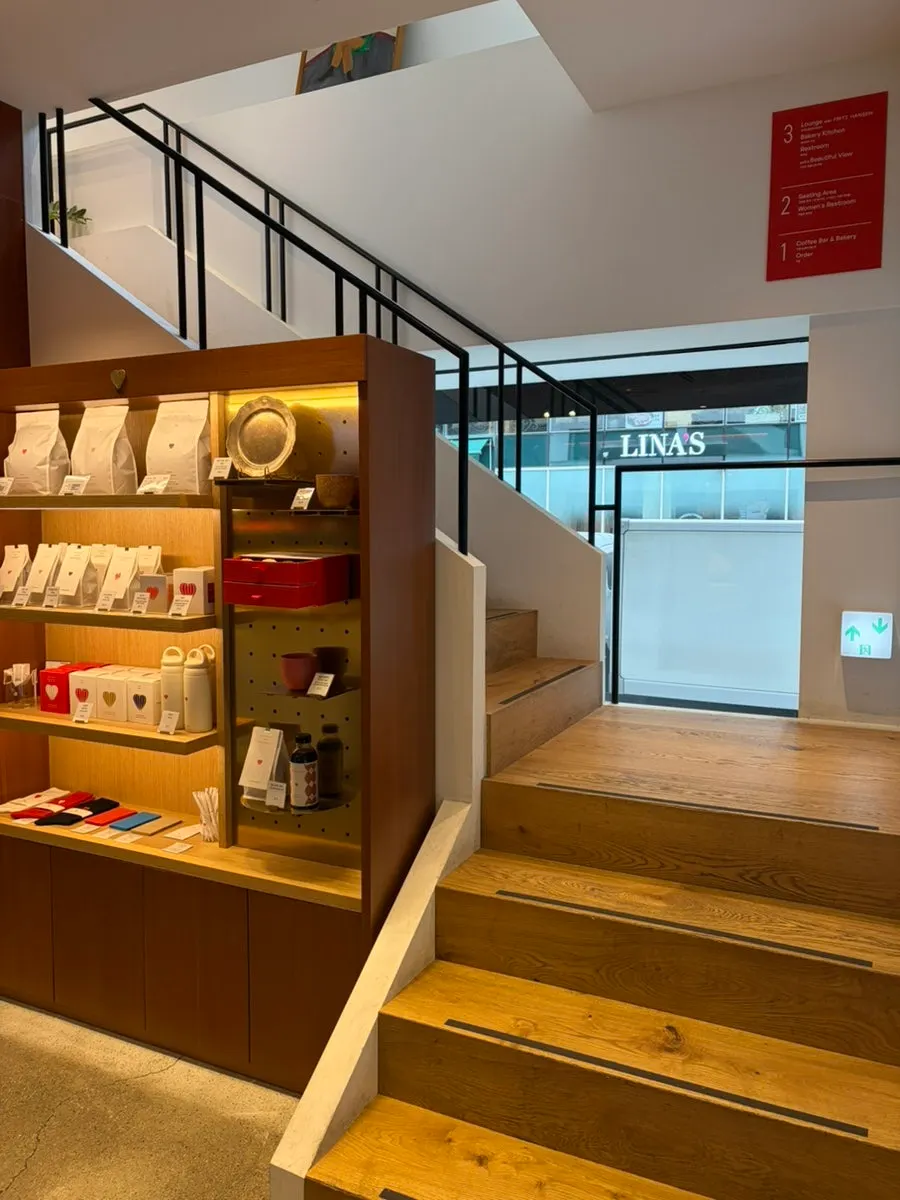 Interior of the 1st floor of Lemangdoré Gwanghwamun