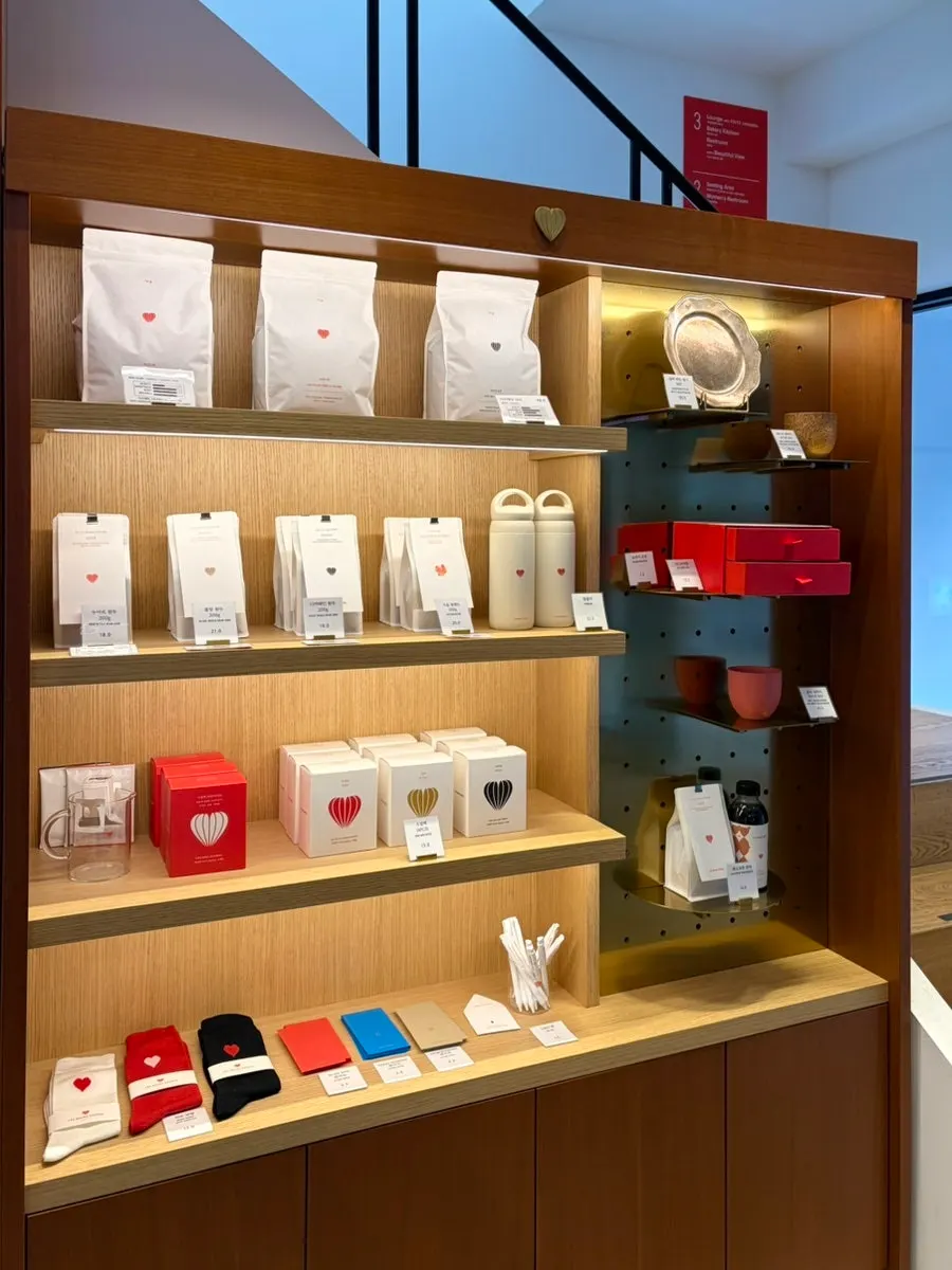 Lemangdoré coffee bean packages on display