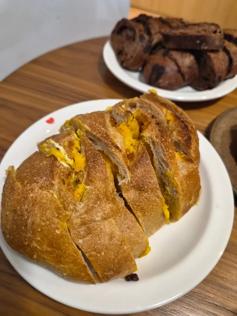 Kabocha cream cheese country bread