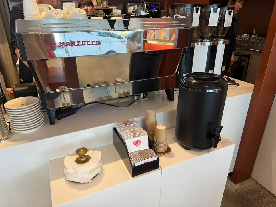 Coffee ordered by bean selection with bread