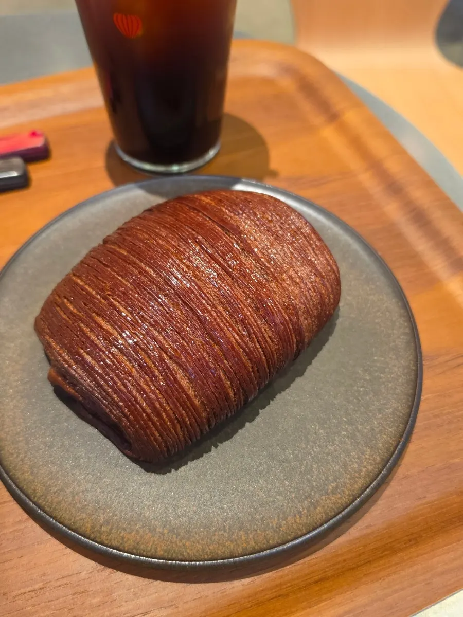 넛맥 휘낭시에와 레드베리 마들렌