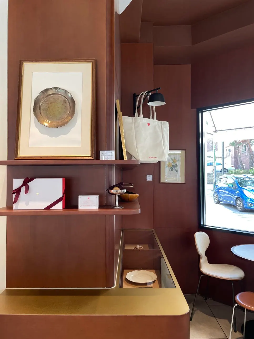 Dog-friendly zone at Remangdore café