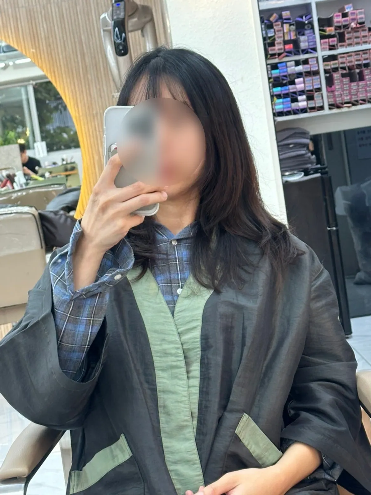 밀본 클리닉 후 윤기 나는 중단발 레이어드컷