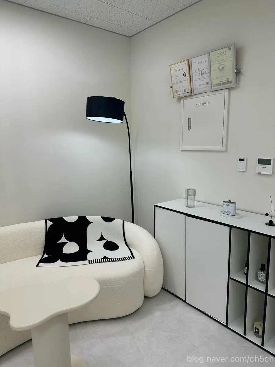 Interior of ReBloom Beauty Bucheon Main Branch