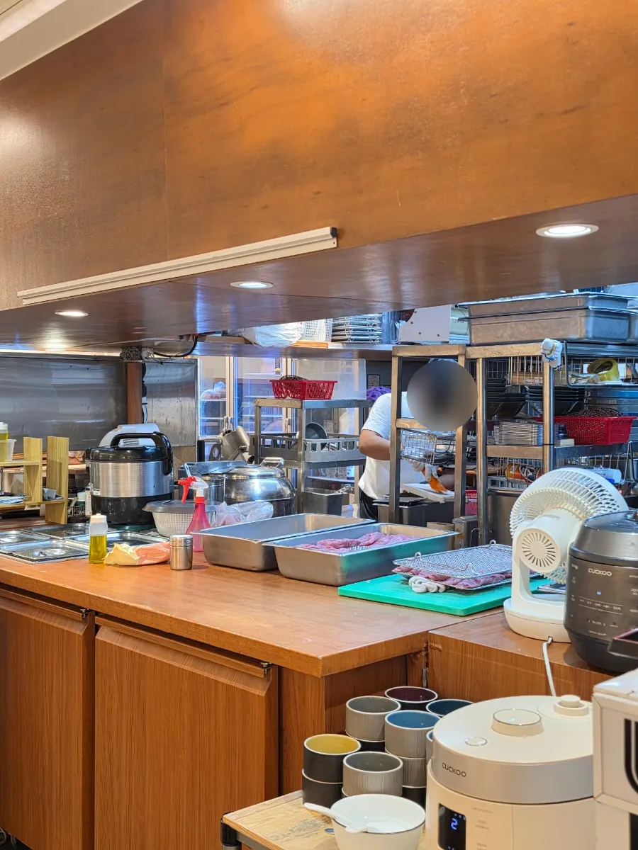 Riae Premium's open kitchen