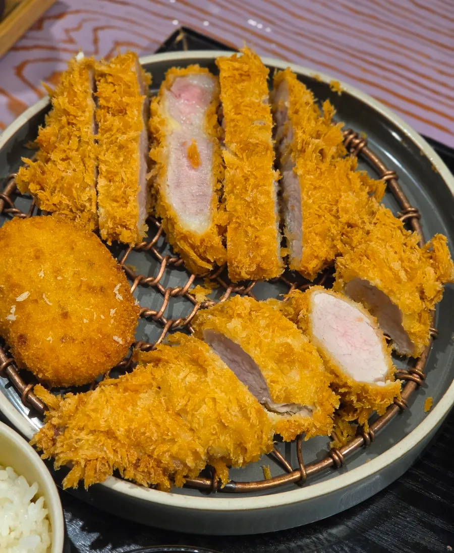 Katsu set with both loin and fillet