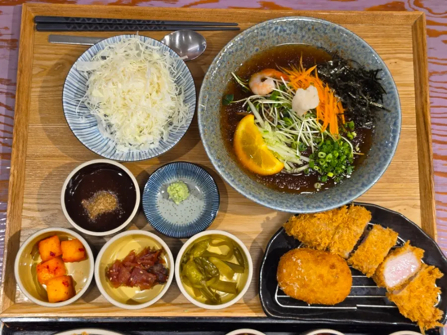 Full spread of the cold soba fillet set
