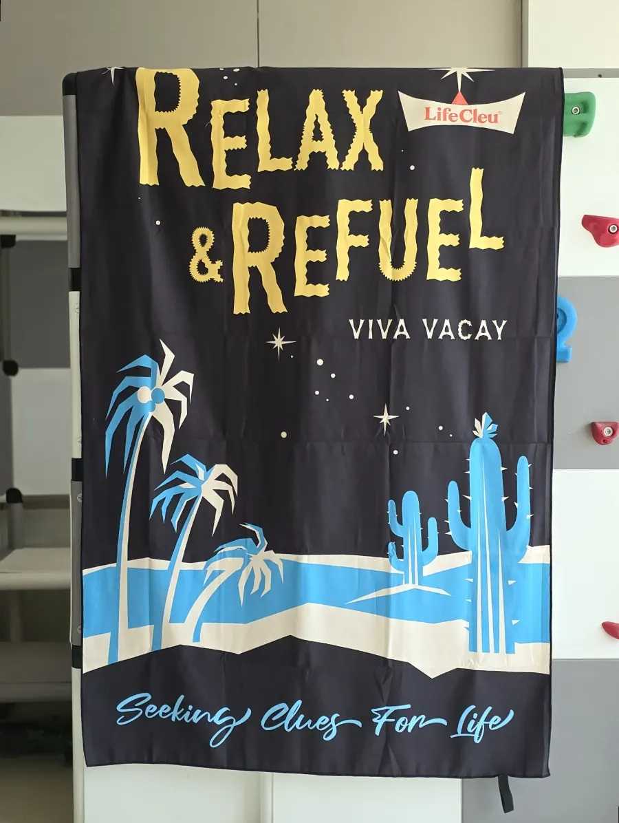 Distinctive design of the Lifeclue Beach Towel