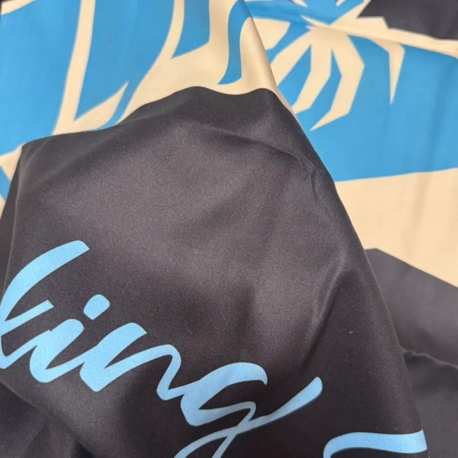 Thin Lifeclue beach towel fabric