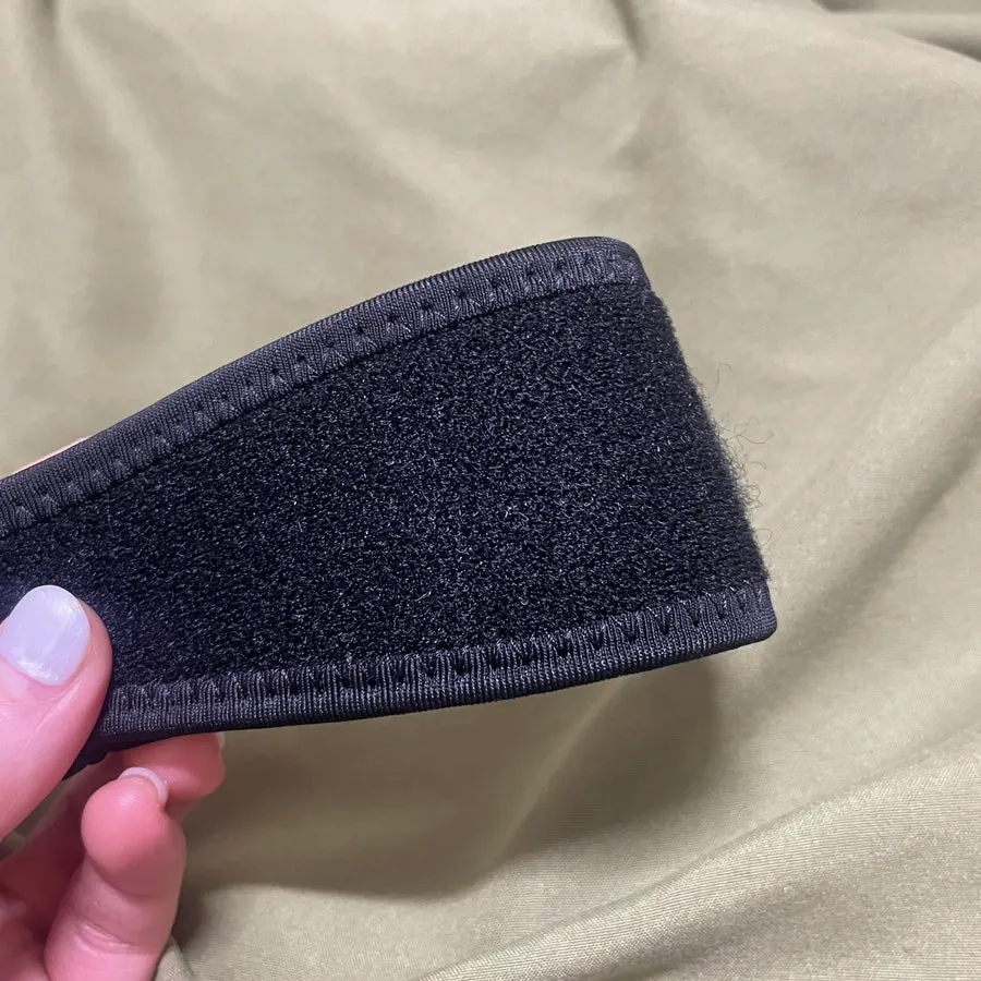 Powerhold patella knee brace fastening section