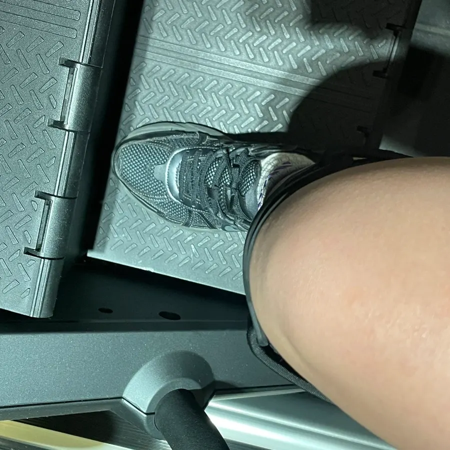 Lifeclue knee brace used before and after exercise
