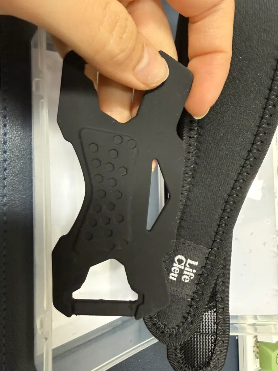 Silicone pad section of the Lifeclue Powerhold knee brace