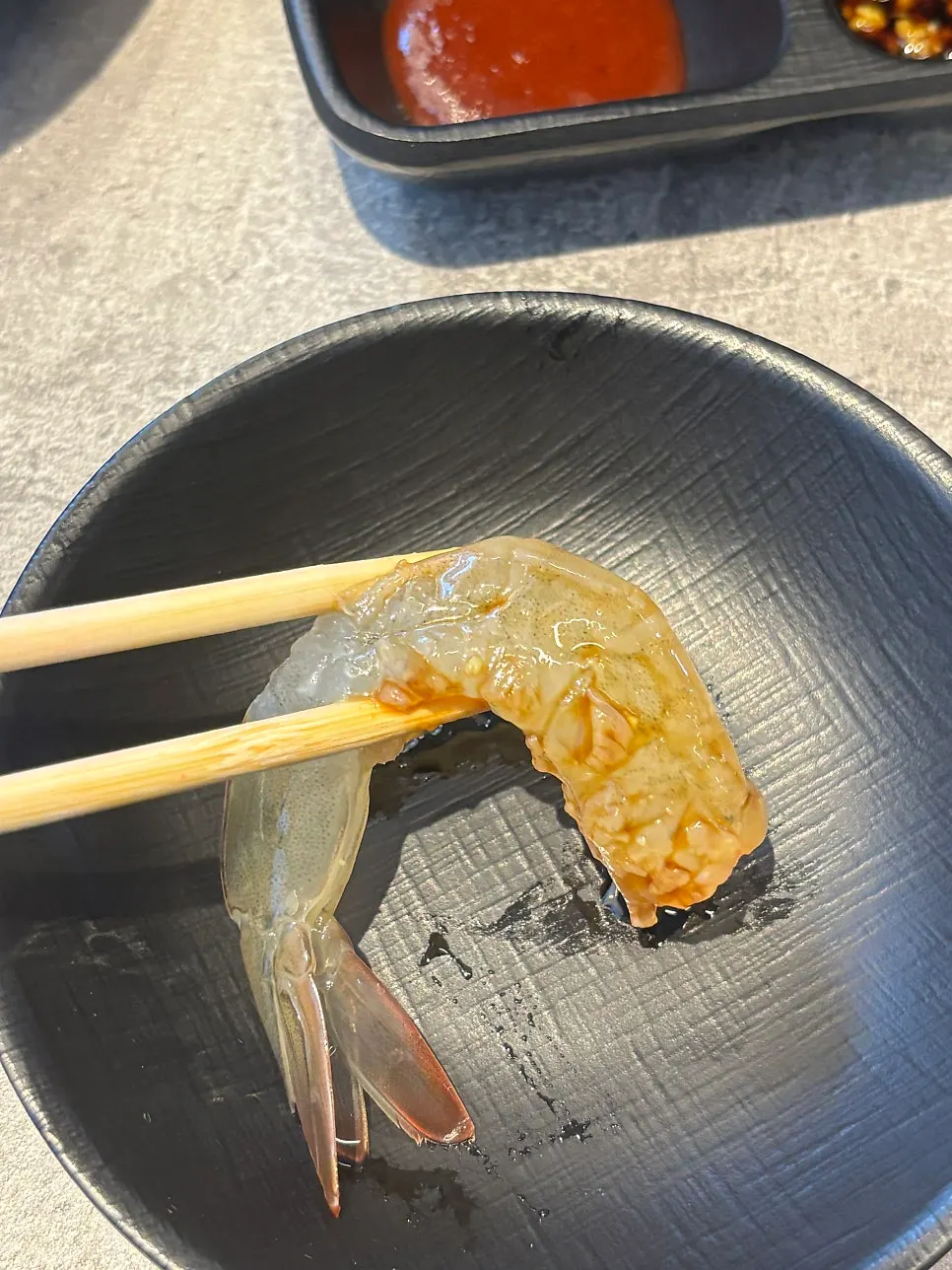 Shrimp heads set aside separately